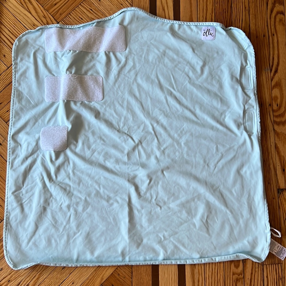 GUC Ollie swaddle